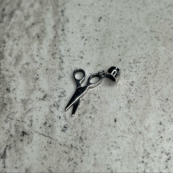 925 Sterling Silver Scissor Pendant - Picture 4 of 14